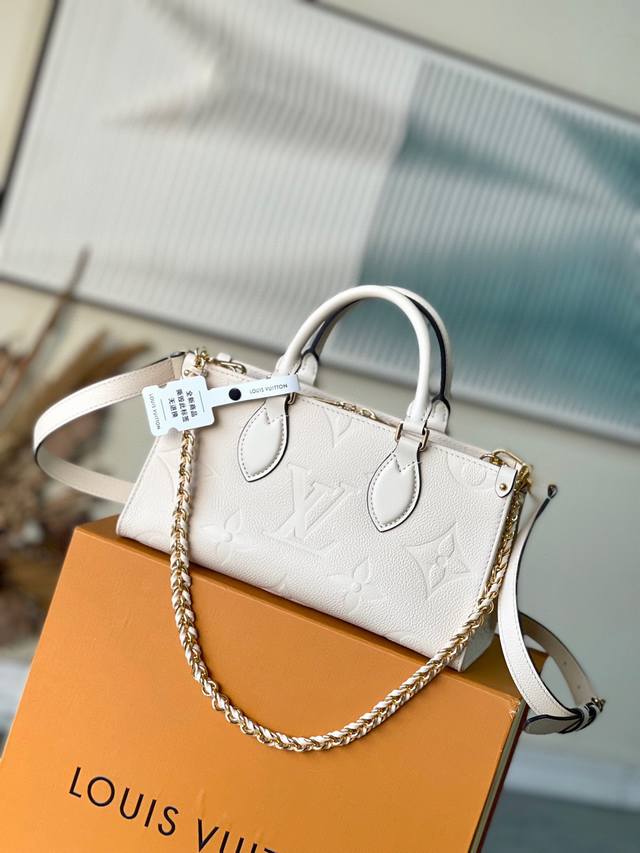 Top Layer Leather, Top Quality Original M23698, White This Onthego East West Han