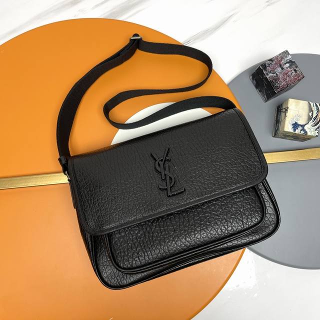 Ysl Yves Saint Laurent Men's Niki Messenger Black Grained New Elephant-Print Nik