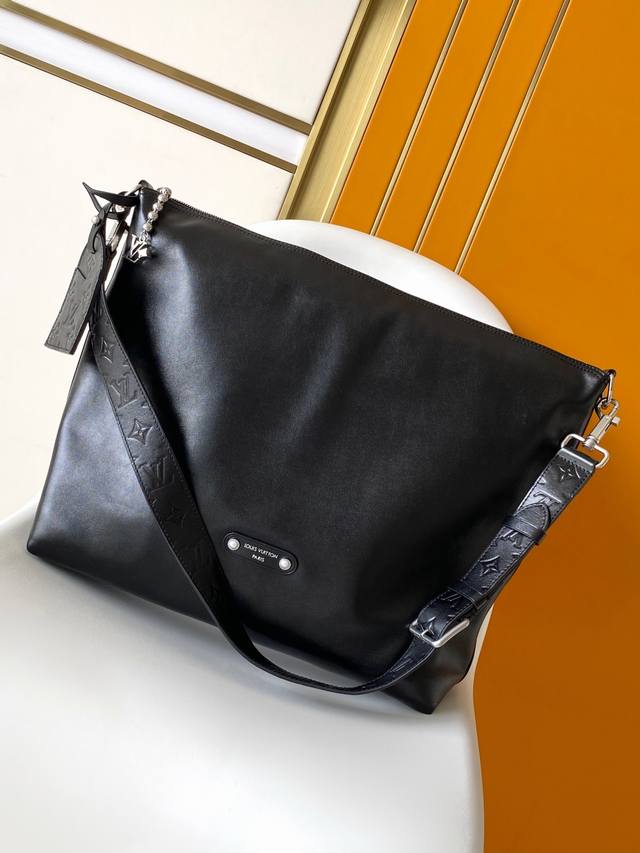 M13986Black 163C Chip Lv Metis Handbags Are Smart And Meticulously Crafted. Made