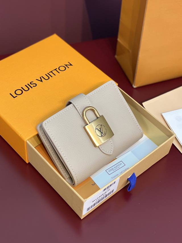 M 8 Apricot! The Portfoille Locky Wallet Model Is Made Of Top-Grain Cowhide. Whi