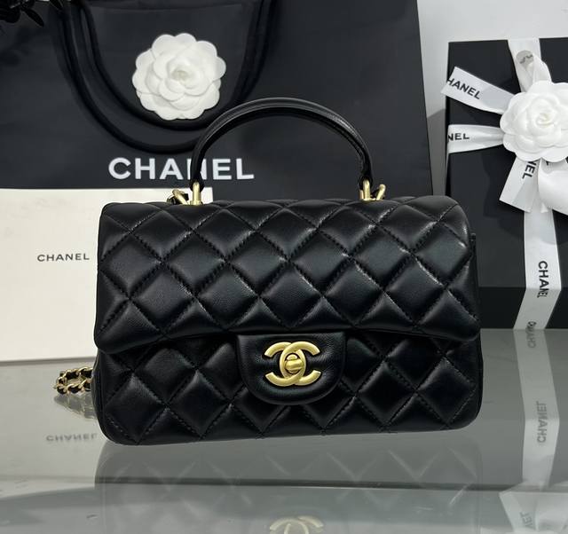 French Haute Couture Handicraft Workshop Model No.: As2431 Size: 20 14 7Cm: The