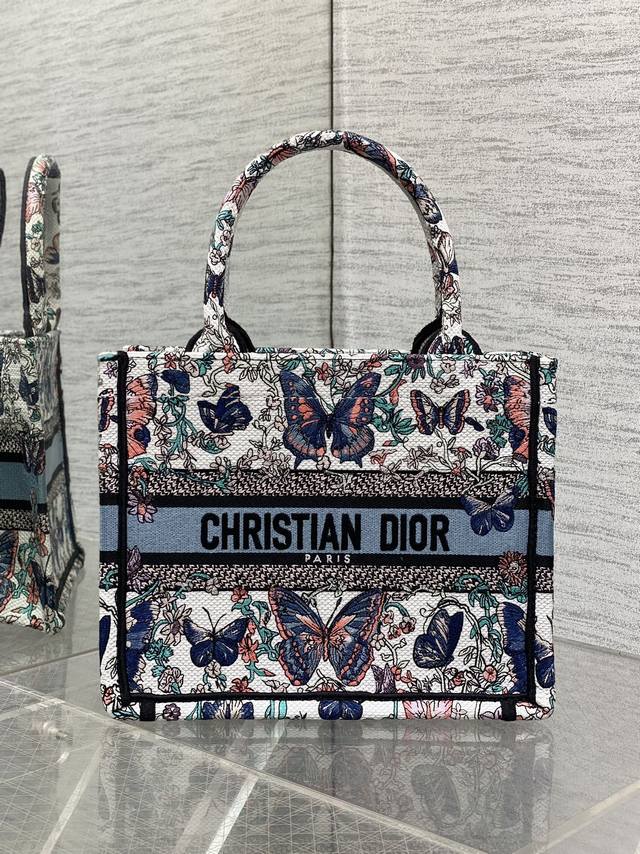 Original Factory With Full Set Of Packaging Small Size In Stock Tote's Latest Sm