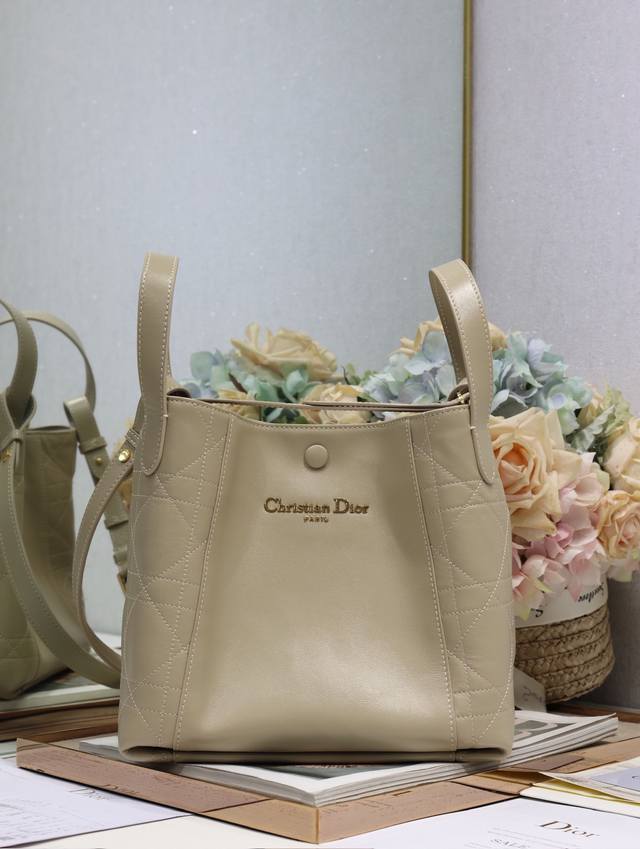 Top Original Order With Full Packaging #Medium Signature Bucket Bag Handbag Ligh