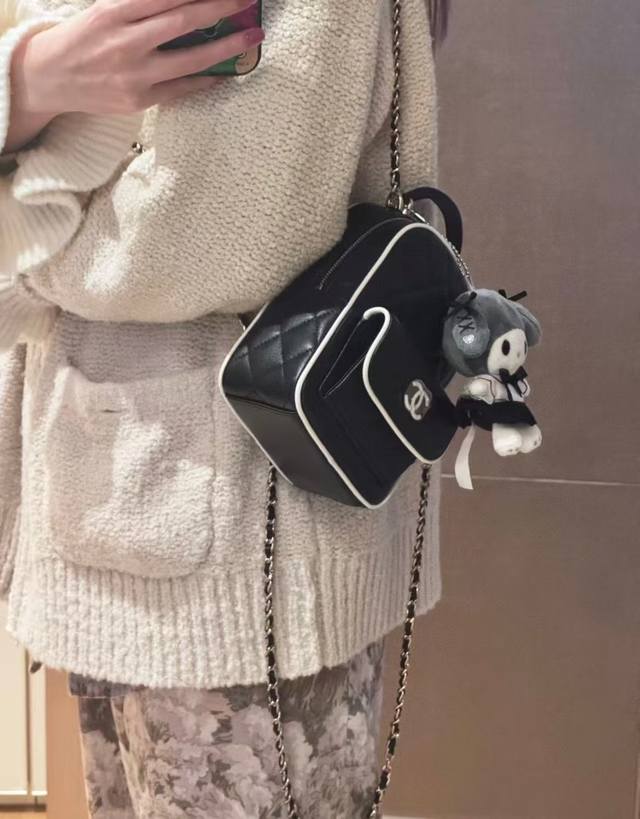 Original Leather Spot 25P Mini Panda Color Backpack The Palm-Sized Mini Backpack