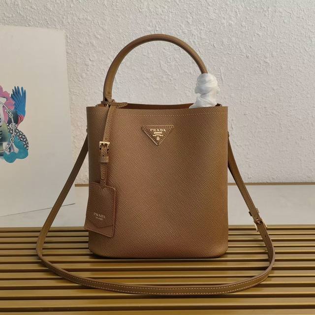 Top Original Latest Hot Style 1Ba212 Bucket Bag New Tag Model Saffiano Leather M