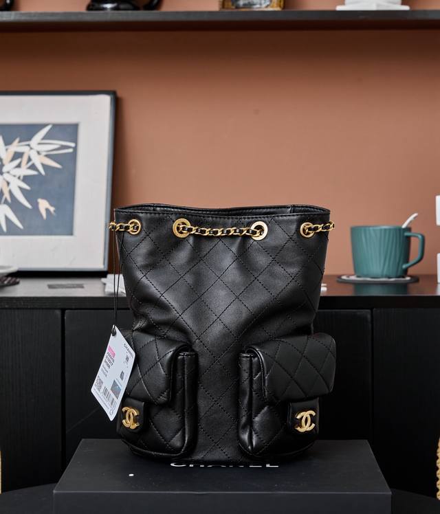 Top Grade Goods A S5406 Chanel 25P Spring And Summer Preview Series Rivet Bucket