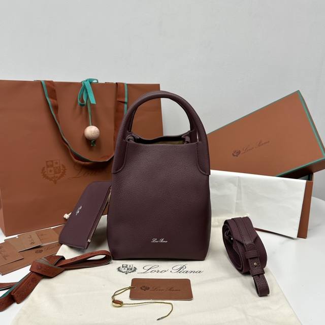Medium Bucket Bag Red Bean Color The Elegant Taste And Immortal Style Of The Bal