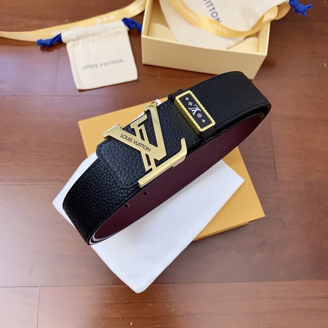Lv The Pyramid Belt With Distinctive Design Elements Is Original Quality, Fashio