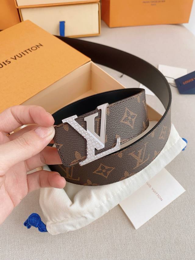 Original Purchasing Agent Exclusive Quality, Lv Luxury Modern Taurillon Leather,