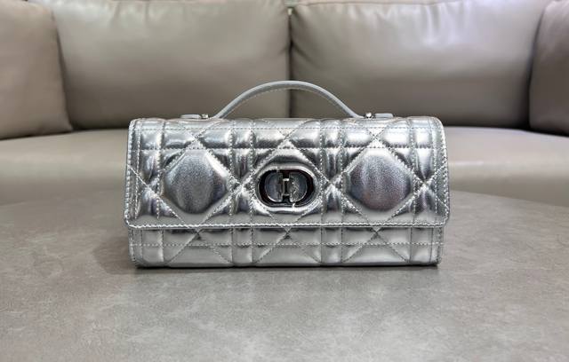 Top Original Single This Miss Caro Top Handle Clutch Is A New Product In The 202