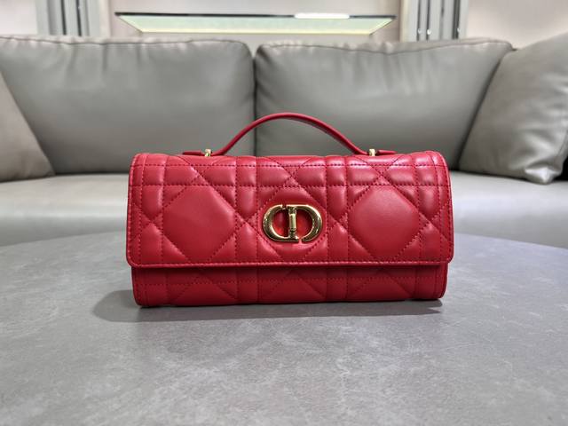 Top Original Single This Miss Caro Top Handle Clutch Is A New Product In The 202