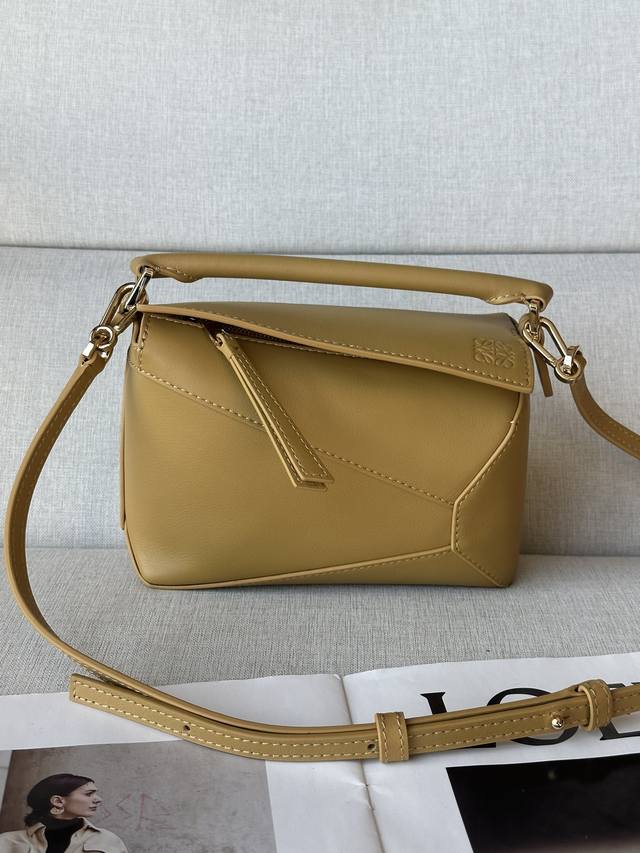 Original Leather Puzzle Edge Desert Yellow Handbag Latest Version With Adjustabl