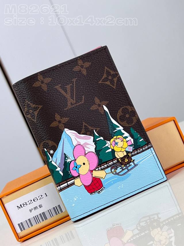 Top Original Home Photo M82621 This Passport Cover Combines Monogram Coated Canv