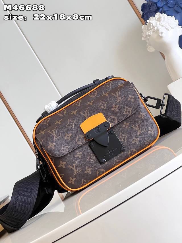 Top Original Home Shot M46688 The S Lock Messenger Bag Combines Monogram Macassa