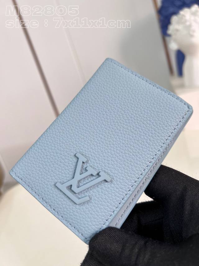 Top Original Home Shot M82805 This Pocket Wallet Uses Embossing And Printing Tec