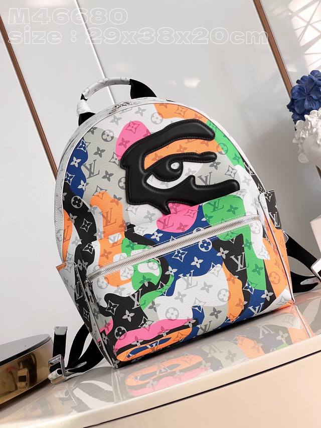 Top Original Home Real Shot M46680 This Discovery Small Backpack Is From The Lv