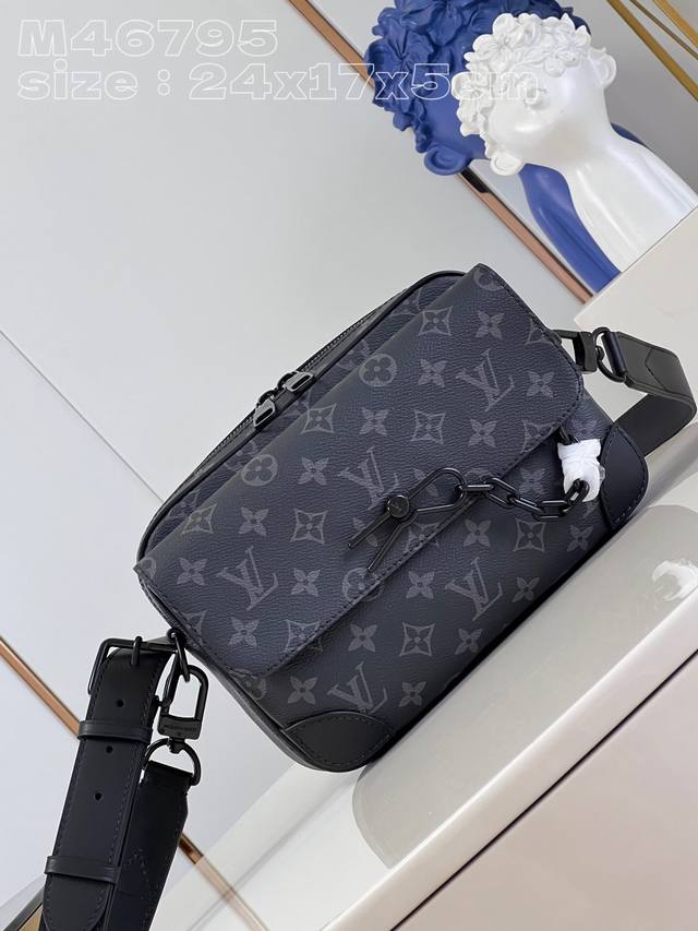 Top Original Single Home Shot M46795 Black Flower This Steamer Messenger Bag Com