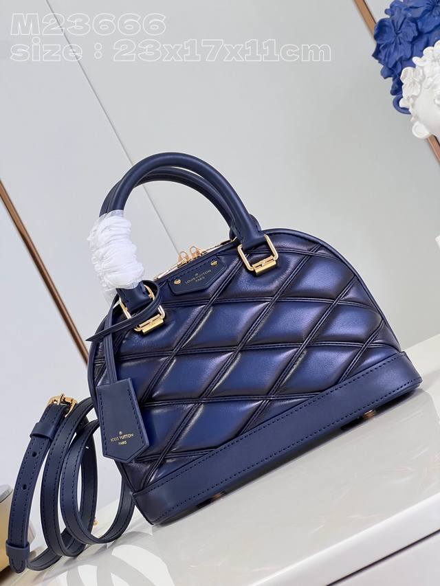 Top Original Home Real Shot M23666 Blue Nicolas Ghesqui Re Reinterprets The Icon