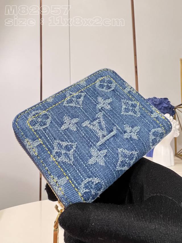 Top Original Home Photo M82957 This Zippy Coin Purse Is Made Of Monogram Jacquar