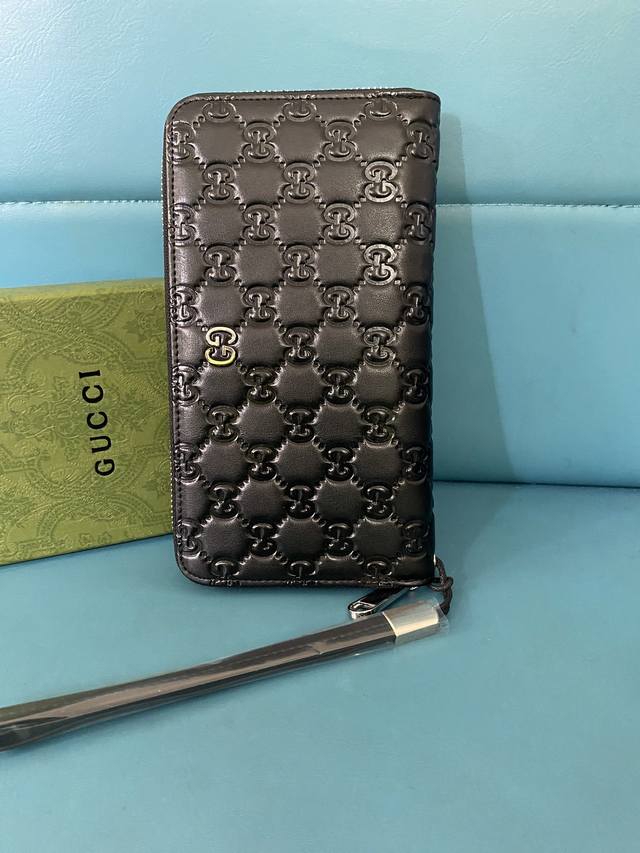 Gucci Model: 478 366 High-End Large Wrist Zipper Wallet Size 21 Cm X 12.5 Cm X 2