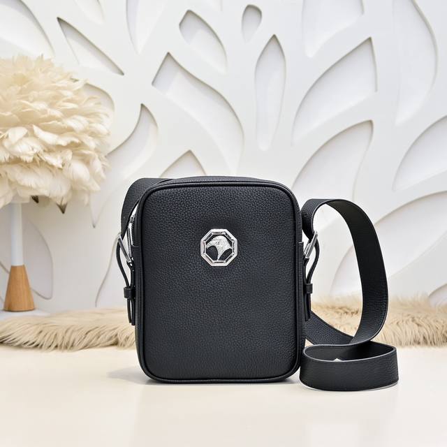Stefano Ricci - The Latest Men's Messenger Bag From Stefano Ricci Is Made Of Imp