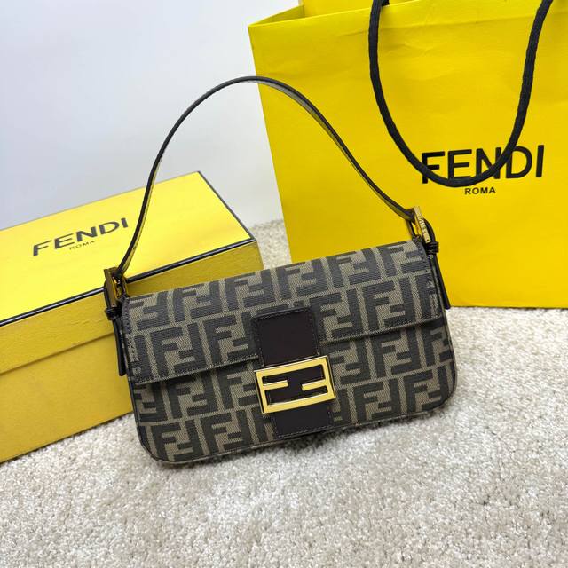 Yuan Name: Fendi Small Cloth Bag Model: 299 Small Color: Brown Cloth, Black Leat