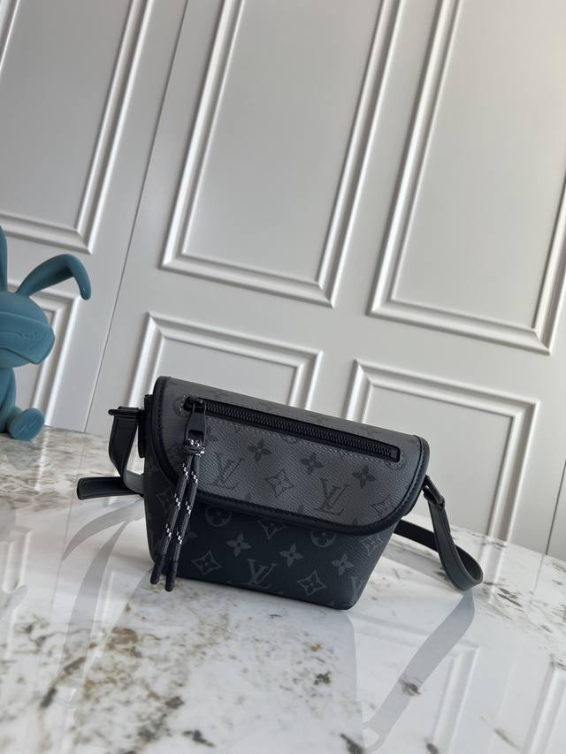 Exclusive Background Dynamic Chipm12806This Pulse Mini Handbag Is Made Of Monogr