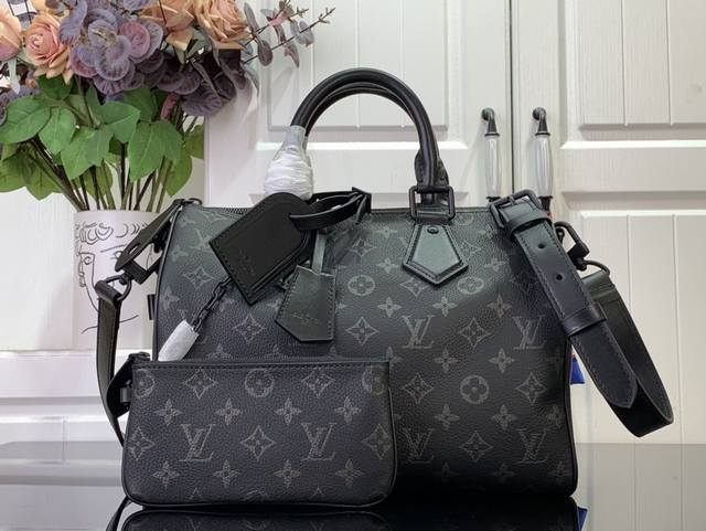 Louis Vuitton Speedy P10 Bandouli Re 30 Handbag M 8 Black Full Leather This Spee