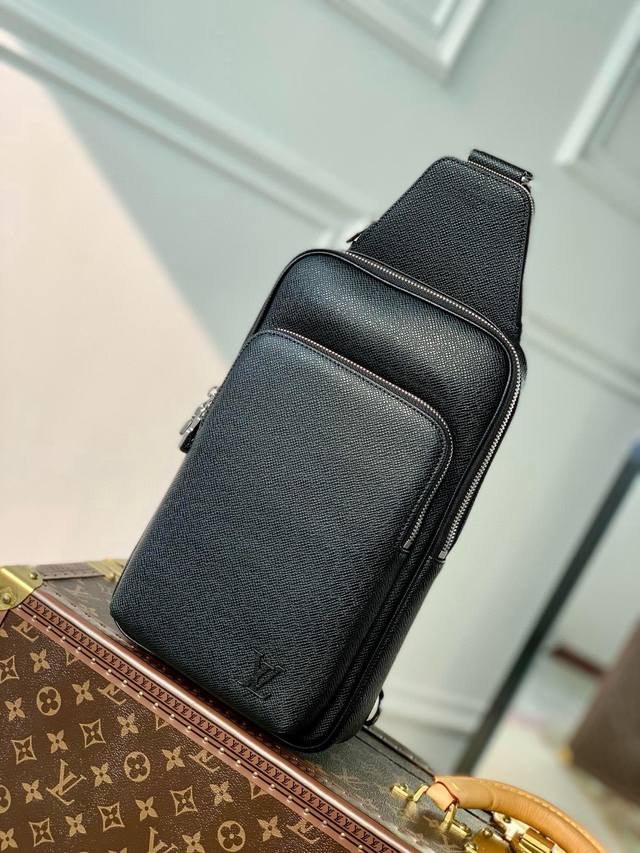 Louis Vuitton Exclusive Photo N41719 This Cross-Grain Avenue Shoulder Bag Is The