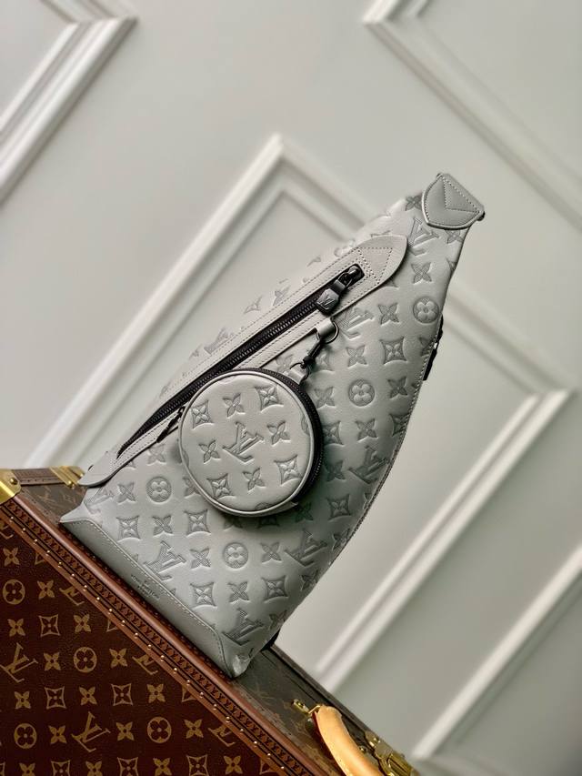 Louis Vuitton Exclusive M2 Grey This Duo Shoulder Bag Is Shaped With Soft Cowhid