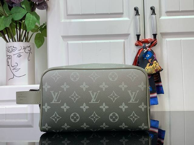 Louis Vuitton Louis Vuitton Exclusive Real Shot Toiletry Bag M11559 Distressed G