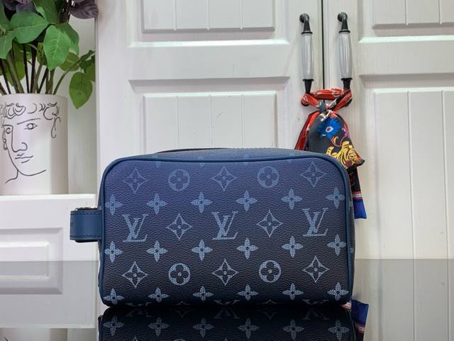 Louis Vuitton Louis Vuitton Exclusive Real Shot Toiletry Bag M11559 Distressed B