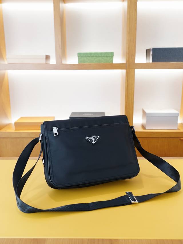 Prada Prada Official Website Synchronized High Version Crossbody Shoulder Bag Ti