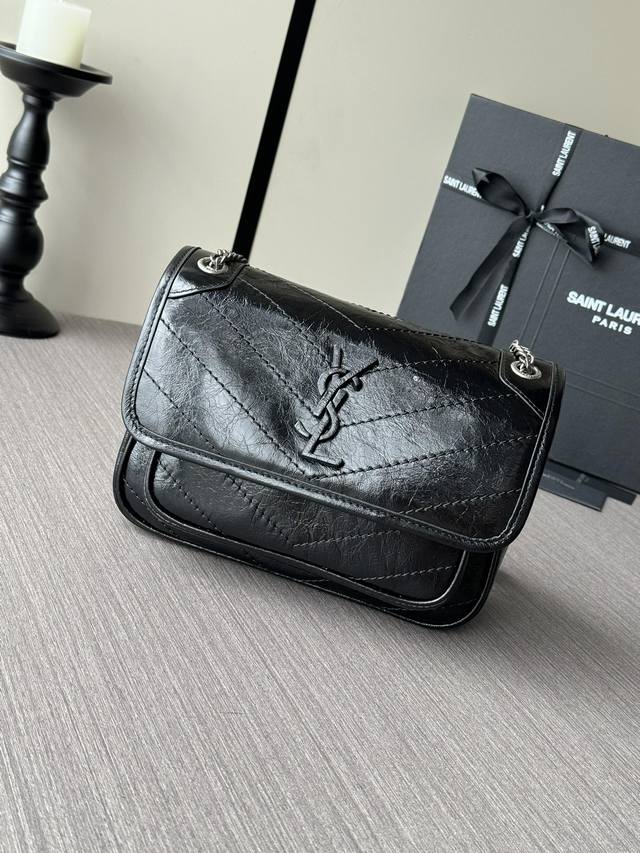 The Latest Model Of Saint Laurent Underarm Bag In Black Antique Silver, The Most