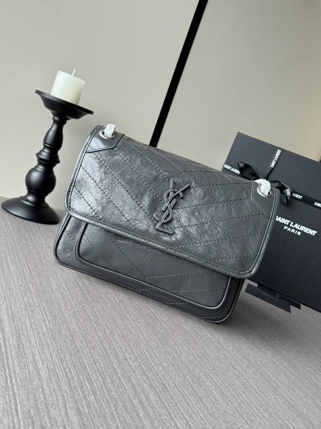 The Latest Model Of Saint Laurent Single-Shoulder Underarm Bag In Gray Antique S