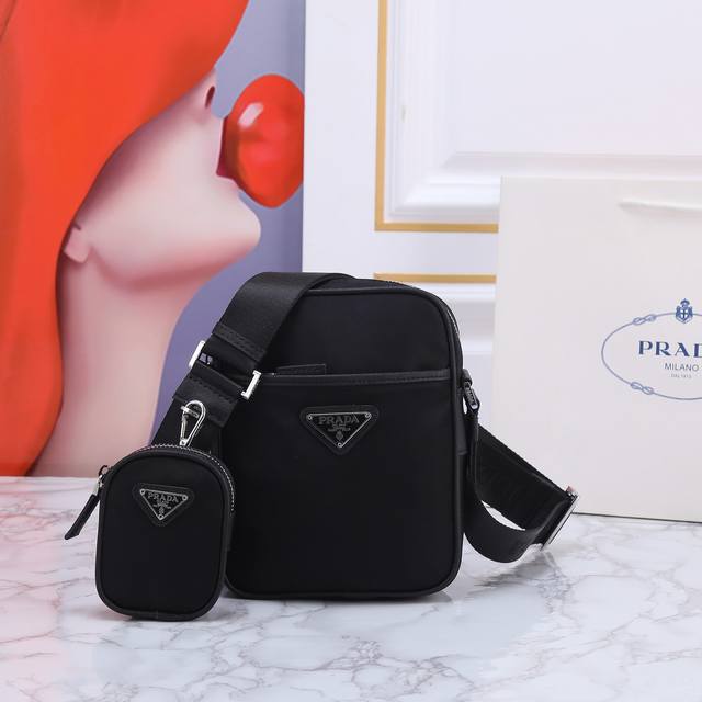Return Of The Hot-Selling Three-In-One Bag. Arrived. . New Three-In-One Combinat