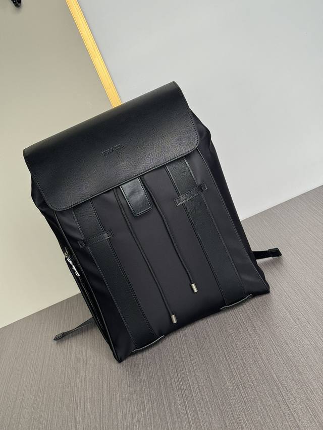 The Latest Style Of The Top Counter Mouse And Fierce Goods, Prada Nylon Cloth Wi