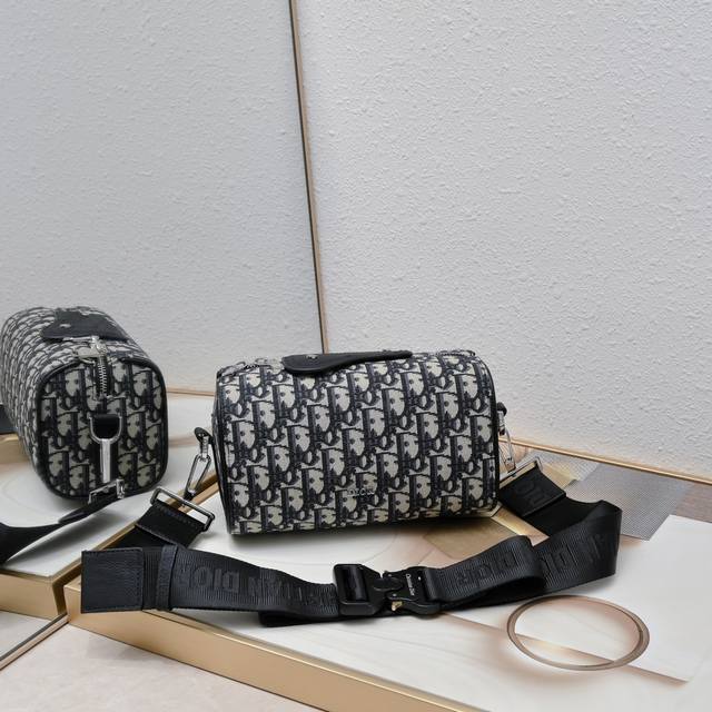 Top Originalnew For This Season, This Dior Lingot Messenger Bag Is Practical, El