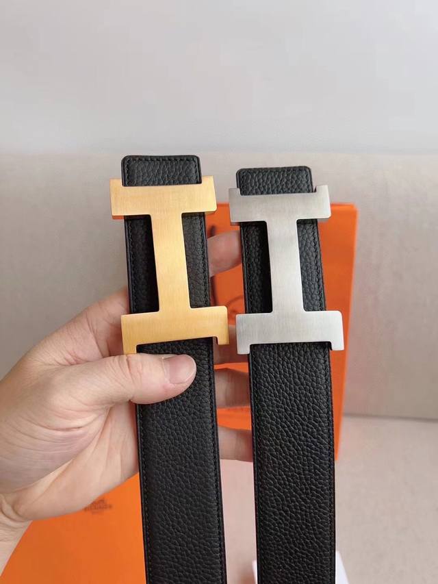 Herm S This Belt Is Made Of Luxurious Cowhide, Original And Exquisite. Double-Si