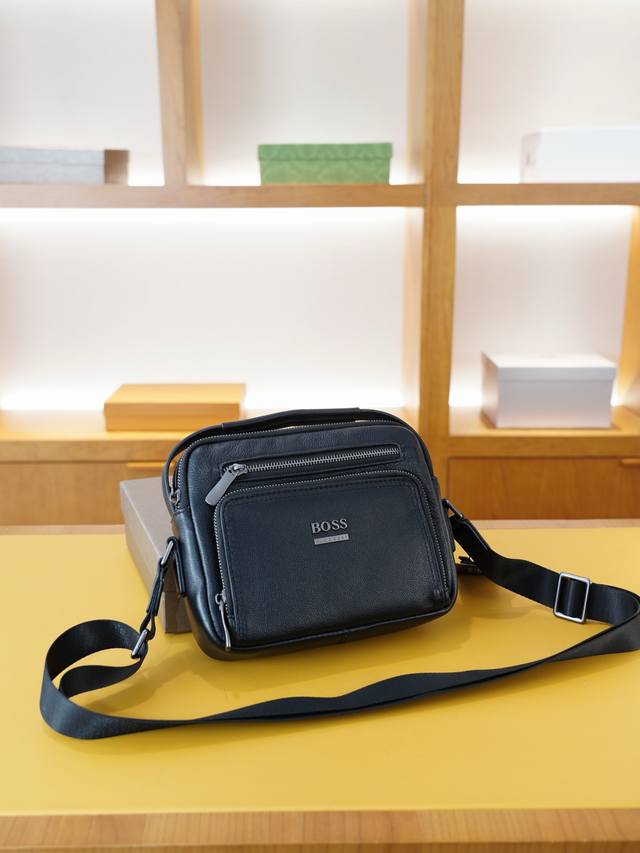 Boss Official Website Synchronized High Version Crossbody Shoulder Bag Timeless