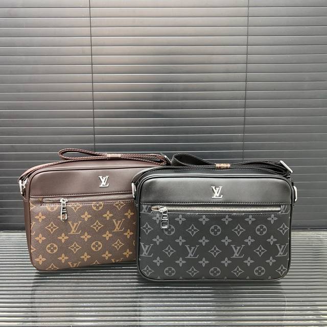 Louisvuitton Louis Vuitton Printed Shoulder Messenger Bag Men's Camera Bag Real