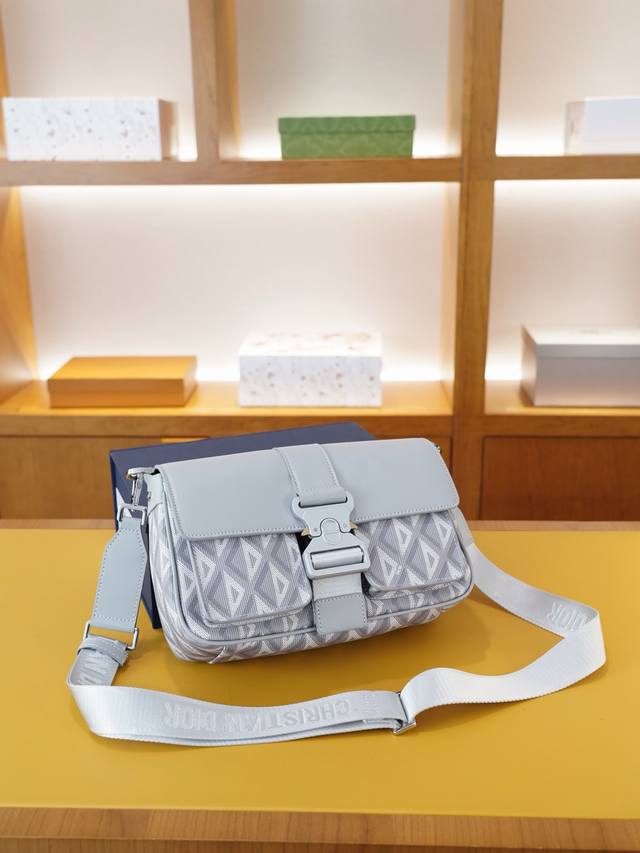 Dior Dior Official Website Synchronized High Version Crossbody Shoulder Bag Time