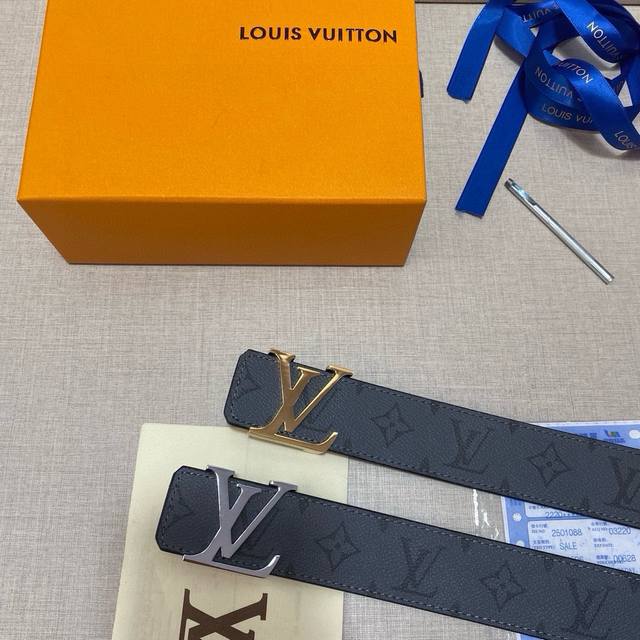 Brand: Lv Louis Vuitton Grade: Men's Belt. Customized Cowhide. Double-Sided. Oil