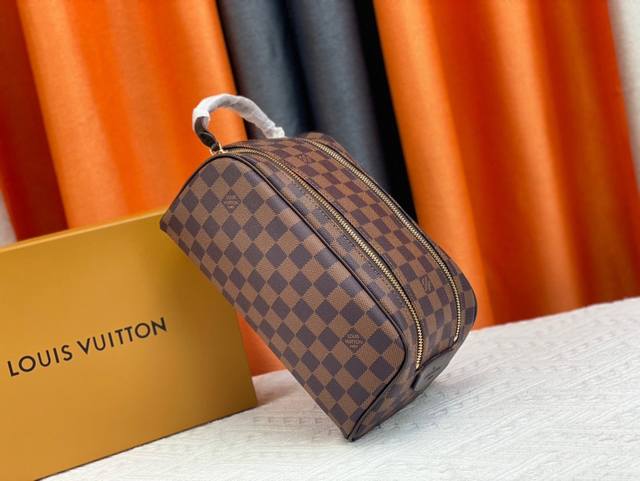 Exclusive Background Louis Vuitton Super Practical Cosmetic Bag, A Lv Double Zip