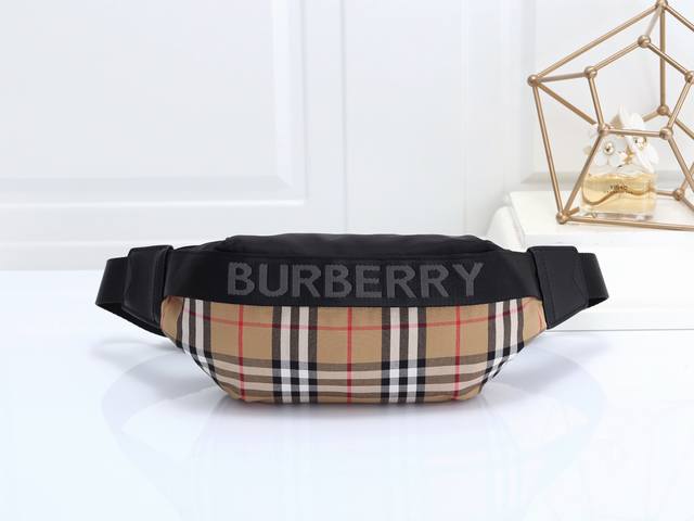 B 40715 Waist Bag Is Made Of New Environmentally Friendly Canvas Material, Which