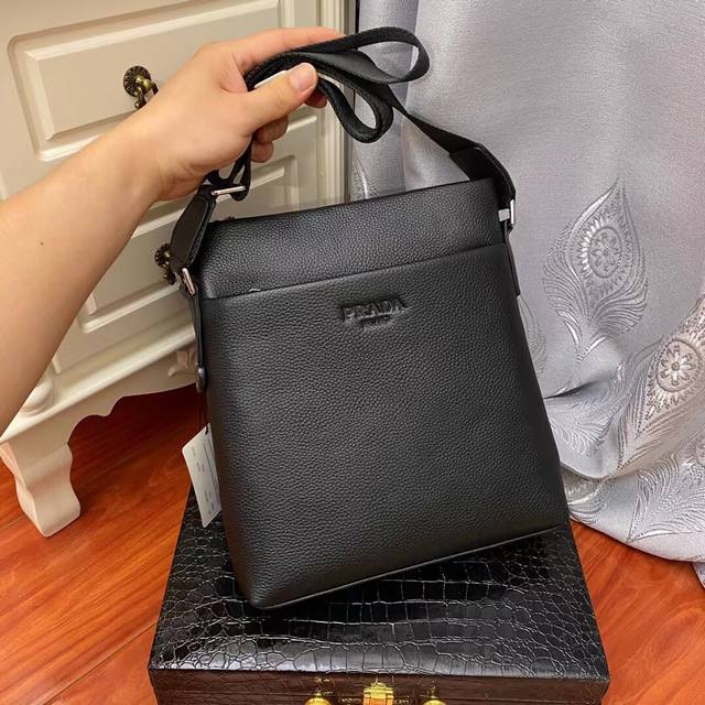 Model 3539-3 Popular Items Are Here. Prada Is The Most Fashionable Item On The E