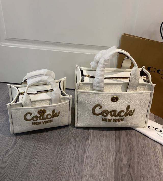 Coa*H3Cam66 New Early Spring Cream White Tote Bag Is Here. Light Color Travel Ou