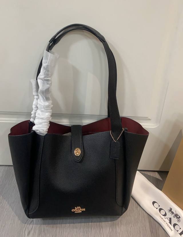 Coa*H April New Product Cal17 Hadley Turnlock Tote This Tote Is The Perfect Size
