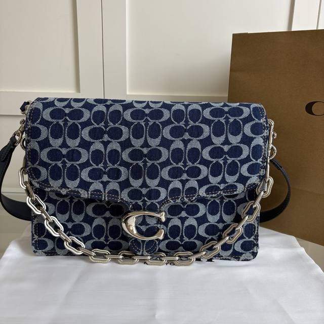 New Coa*H Coa*H Women's Classic Logo Chain Tabby 30 Chain Shoulder Bag Old Flowe