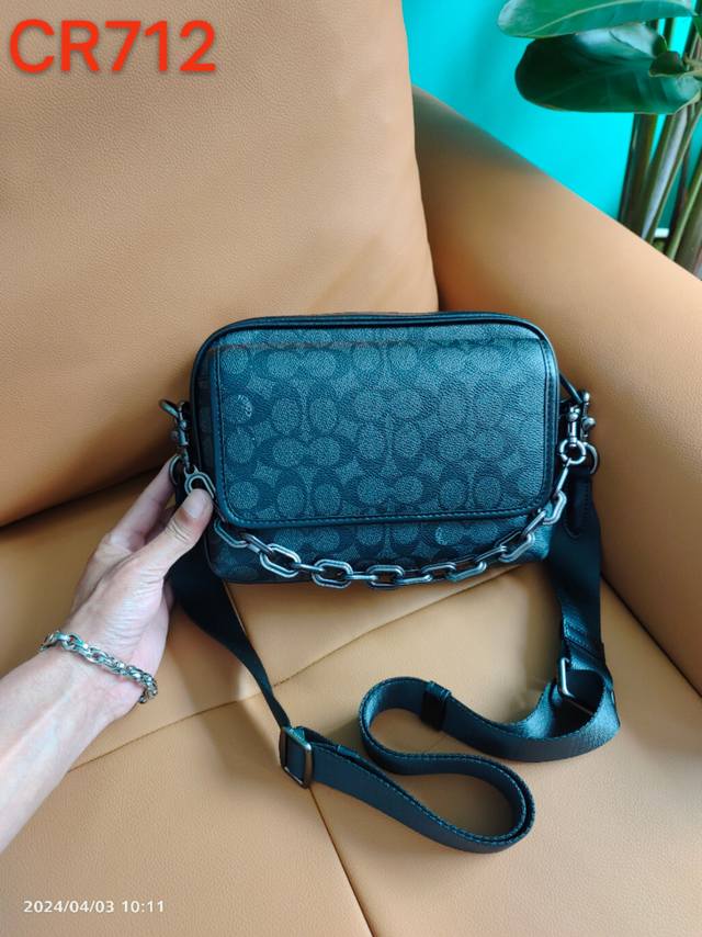 Chain 15 April New Style Cr712. Artificial Leather With Cowhide Leather Internal